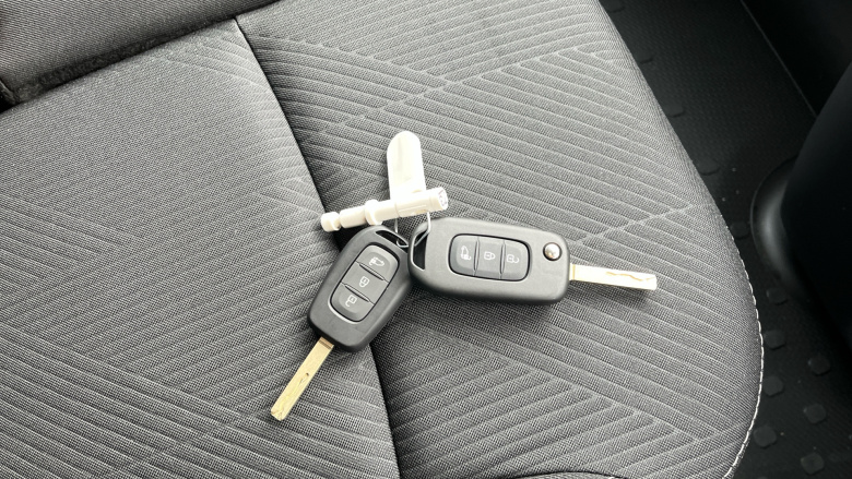 Renault Trafic Swb Diesel SL30 Blue dCi 150 Extra [Safety] Van